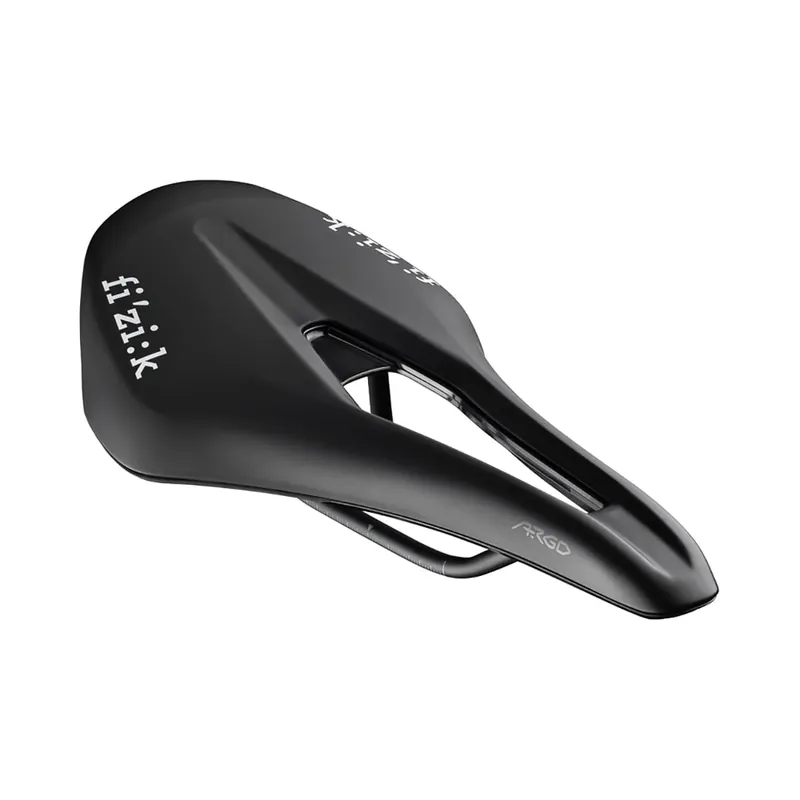 Alkuperäinen FIZIK VENTO ARGO R5 -satula 150mm Mangaaniset kiskot Musta