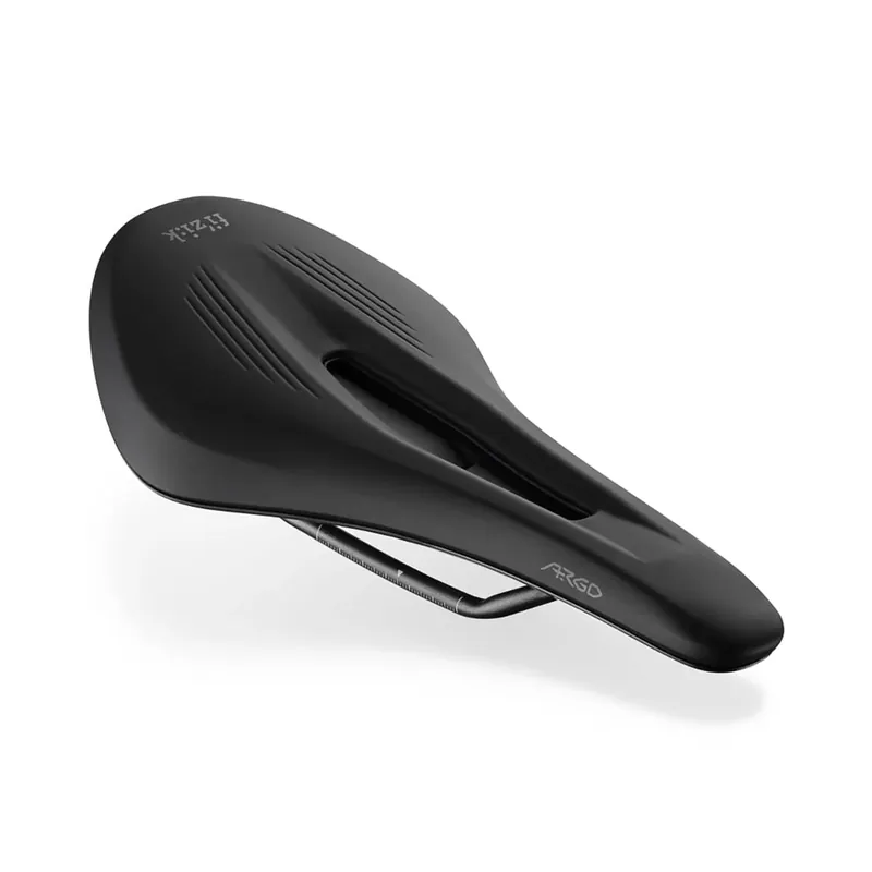 Viikonlopputarjous Satula FIZIK VENTO ARGO X3 150 mm Kium-schienen Musta