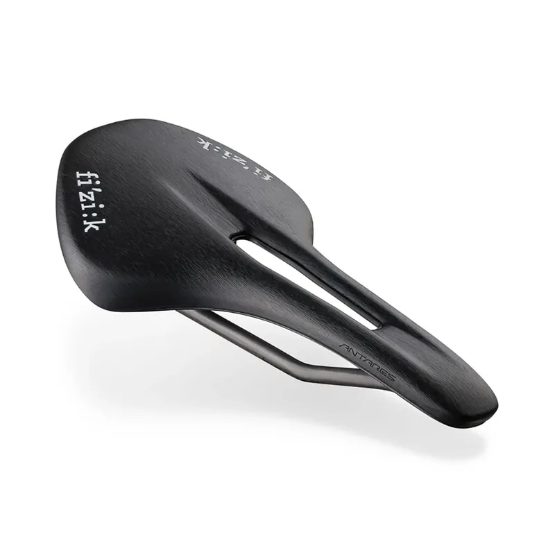 Pakollinen (Must-Have) FIZIK VENTO ANTARES 00 140mm Carbon-kiskosatula Musta