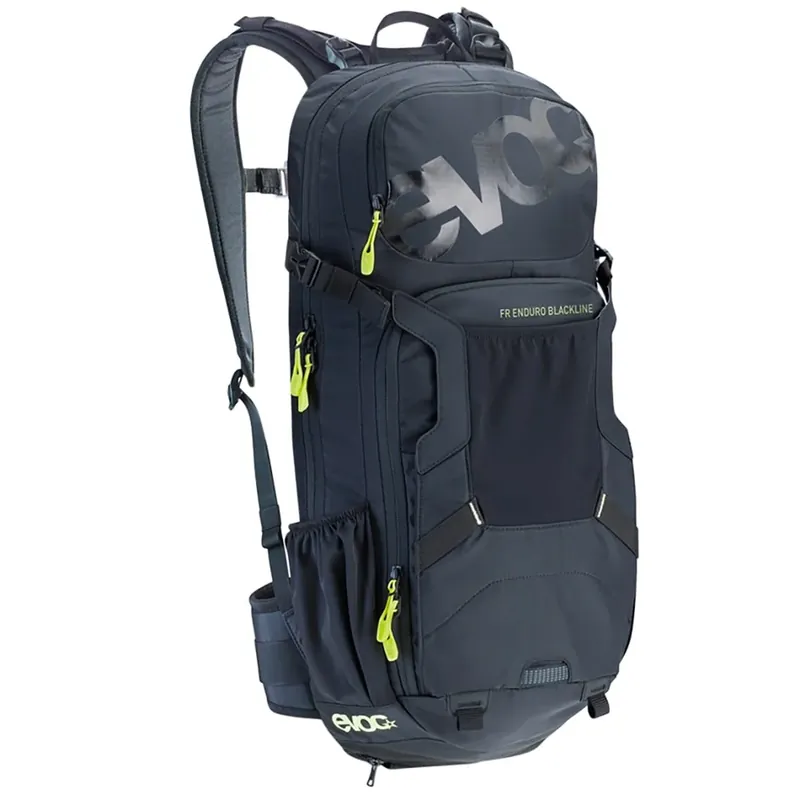 Selkäreppu integroidulla selkäsuojalla EVOC PROTECTOR FR ENDURO BLACKLINE 16 L Musta Viimeinen Mahdollisuus