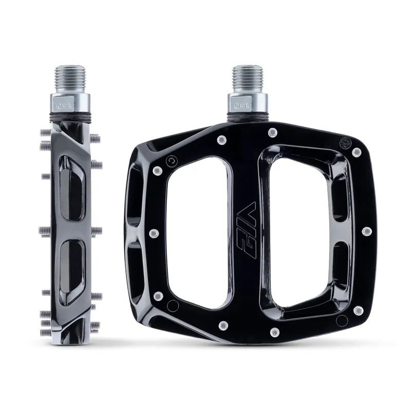 Tasapolkimet DMR V12 MAGNESIUM Musta Uusi Malli