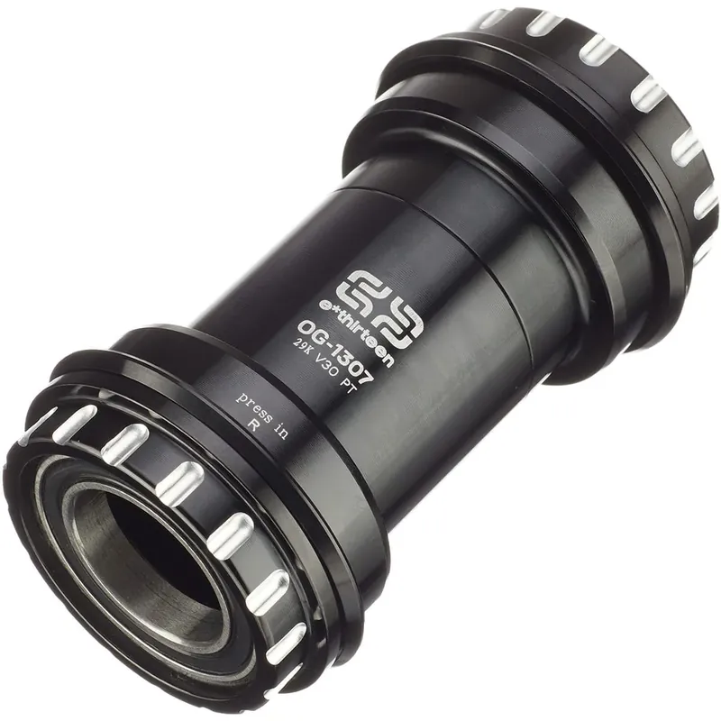 E-THIRTEEN PF30 Kampiakselin Kotelo 24 mm Akselilla Eniten Myyty