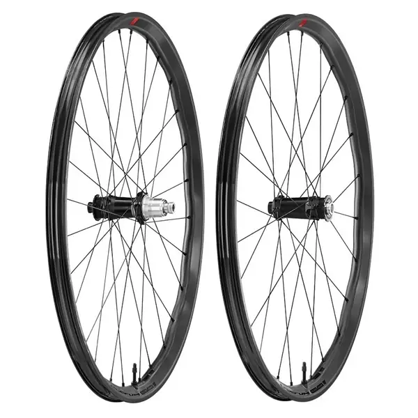 FULCRUM RED ZONE CARBON 29" Av.15x110mm - Ta.12x148mm Boost -pyöräpari Asiakkaiden Suosikki