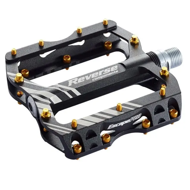 Lähetetään Heti REVERSE COMPONENTS ESCAPE PRO litteät polkimet musta/kulta