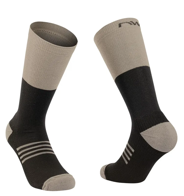 NORTHWAVE EXTREME PRO HIGH -sukat Musta/Beige Kampanjahinta