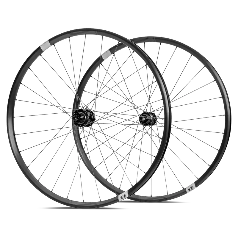 Pyöräpari CRANKBROTHERS SYNTHESIS Alumiini Gravel Tubeless Ready (Center Lock) Suosittu