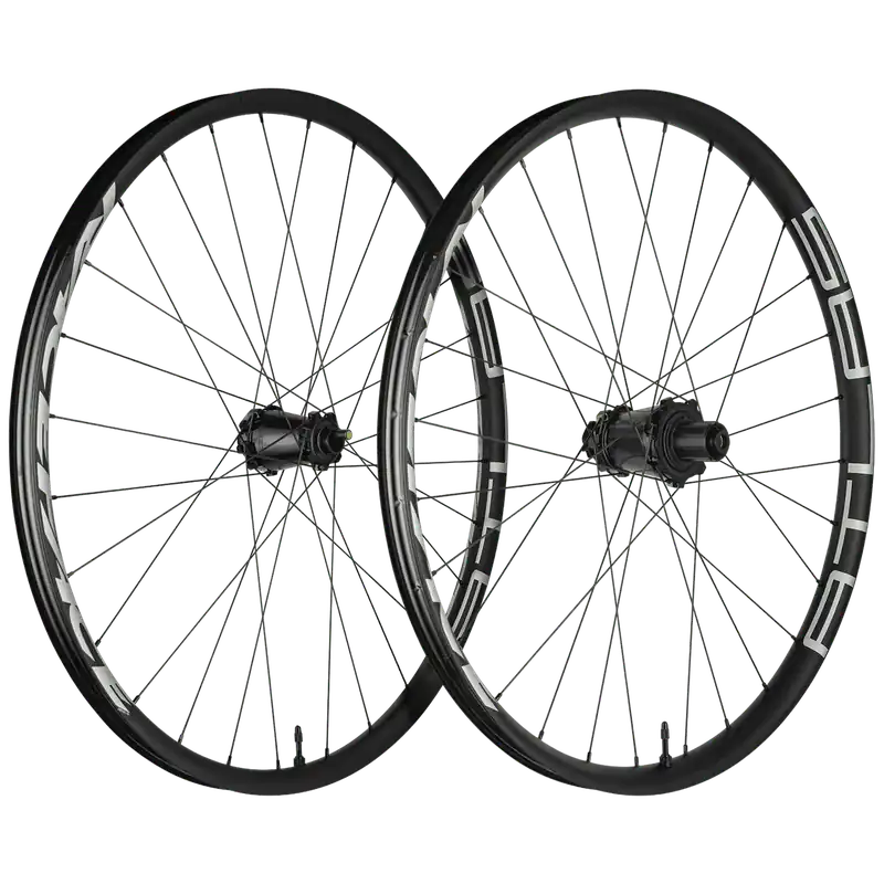 Kuuma Tarjous Pyöräpari RACE FACE ATLAS 29‘‘ 12x150-157mm/20-15x110mm