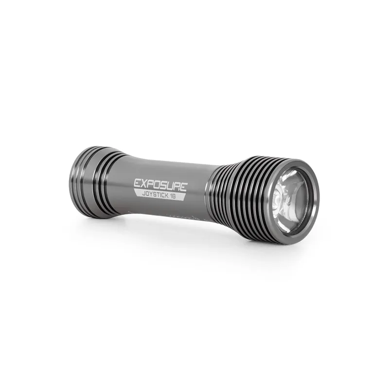 Viikonlopputarjous EXPOSURE LIGHTS JOYSTICK 18 etuvalaisin