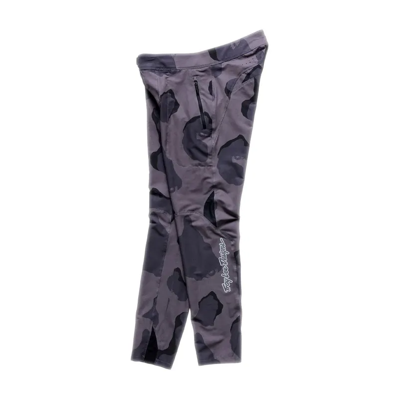 Kampanjahinta TROY LEE DESIGNS SKYLINE PRO FLOW CAMO Carbon -housut