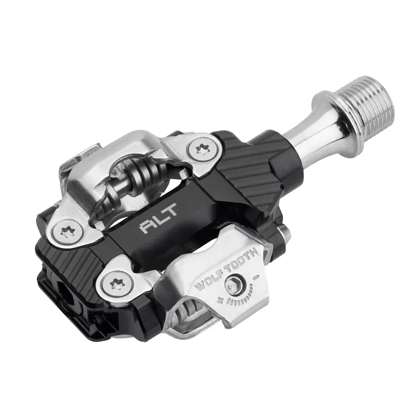 Vain Rajoitetun Ajan WOLF TOOTH ALT XC Clipless -polkimet musta
