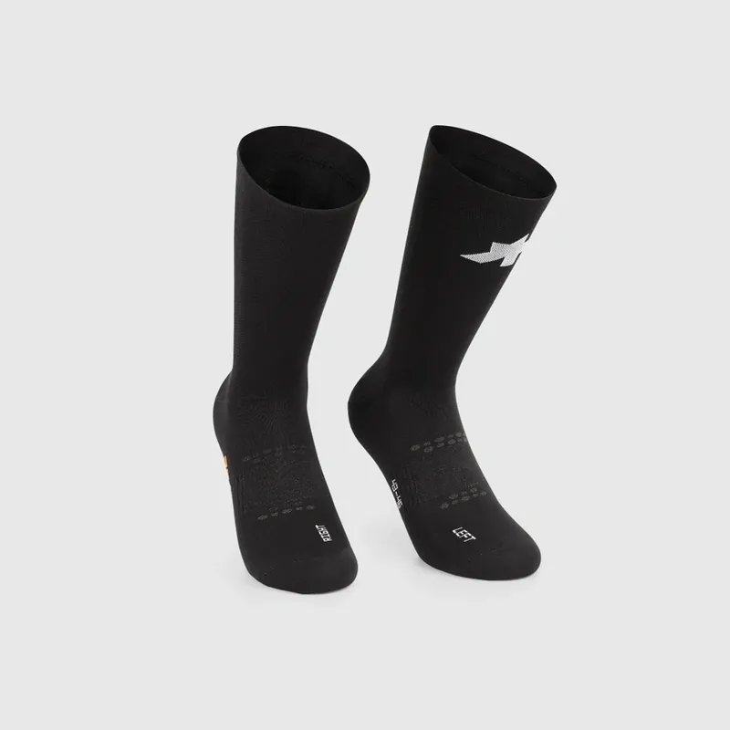 Flash-Tarjous Sukat ASSOS RS S11 Musta