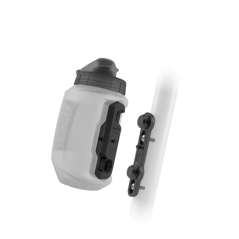 Viikonlopputarjous FIDLOCK TWIST UNI BASE 550 ml läpinäkyvä pullo- ja pullonpidikesetti
