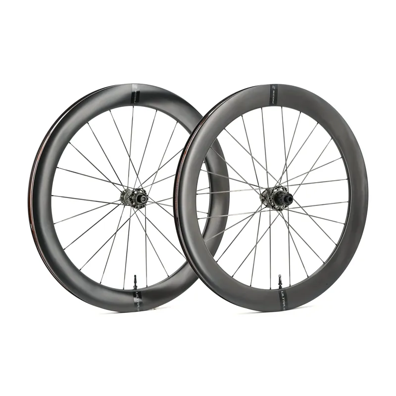 SCOM ULTRA 62 Tubeless Ready (Center Lock) -pyöräpari Tehdashinta